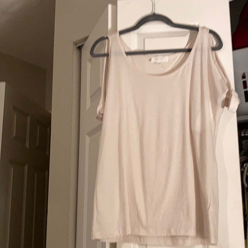Cold shoulder tee- NWOT